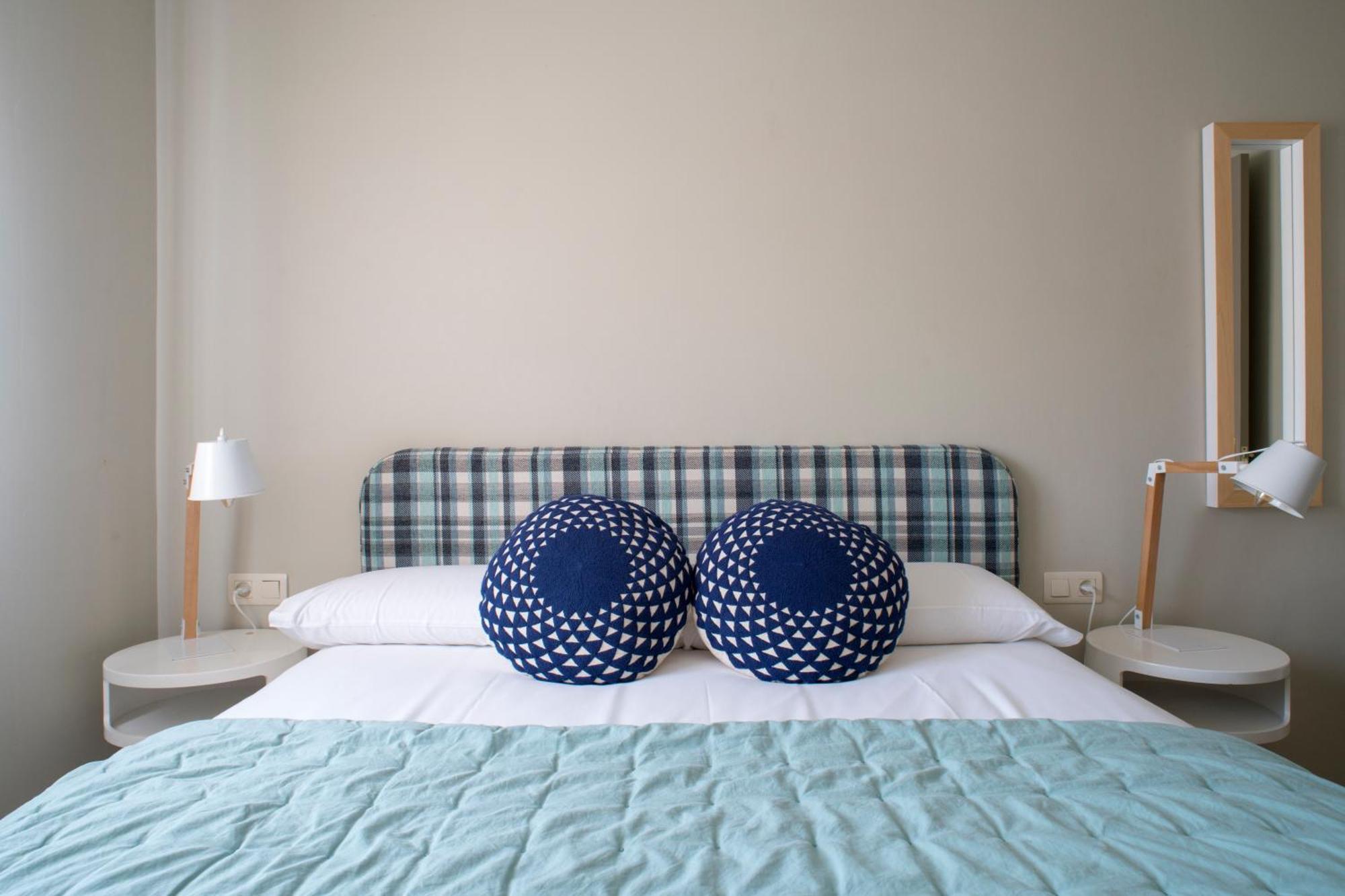 Apartaments Turistics Cardona II Zewnętrze zdjęcie